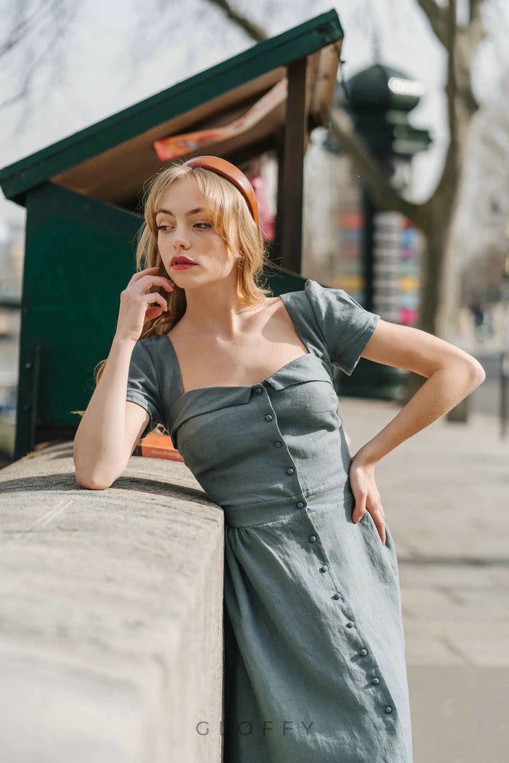 Marcelle Bağcıklı Sırt Detaylı Düğmeli Midi Elbise