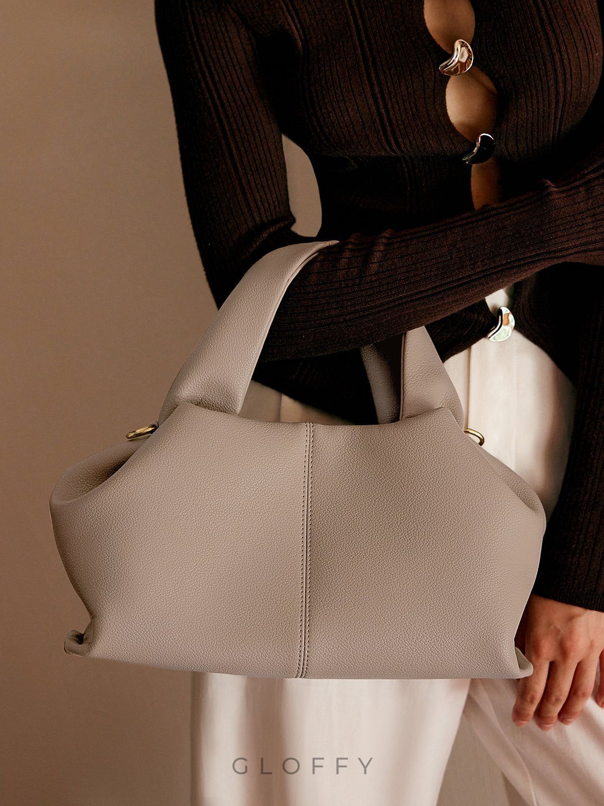 Sade Detaylı Börek Çanta