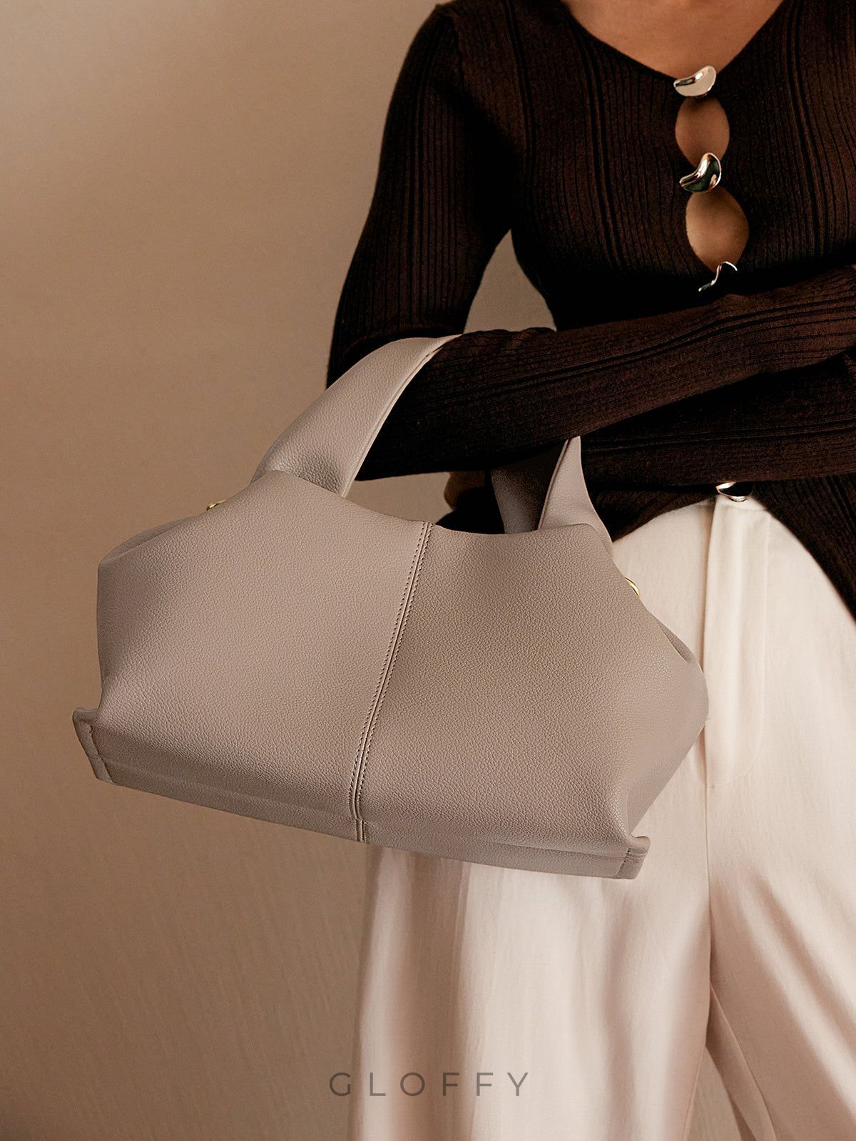 Sade Detaylı Börek Çanta