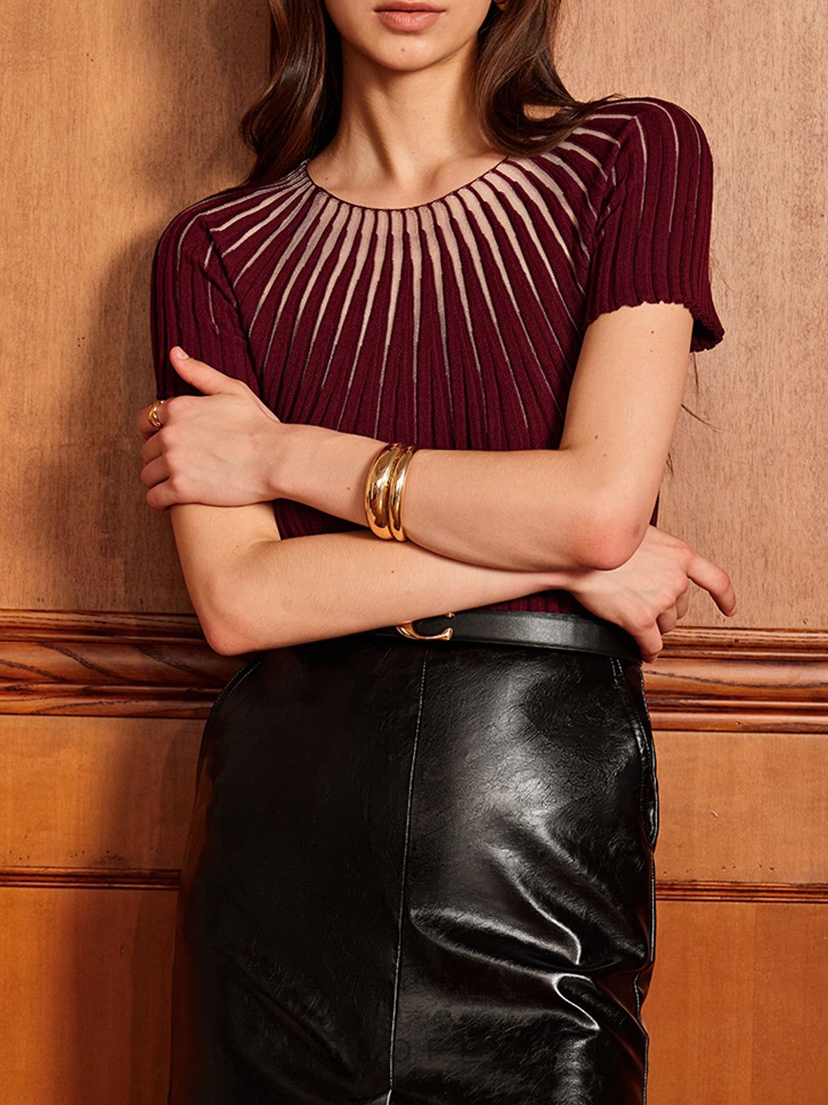 Kısa Kollu Dikişsiz Fitilli Triko Bluz – Siyah