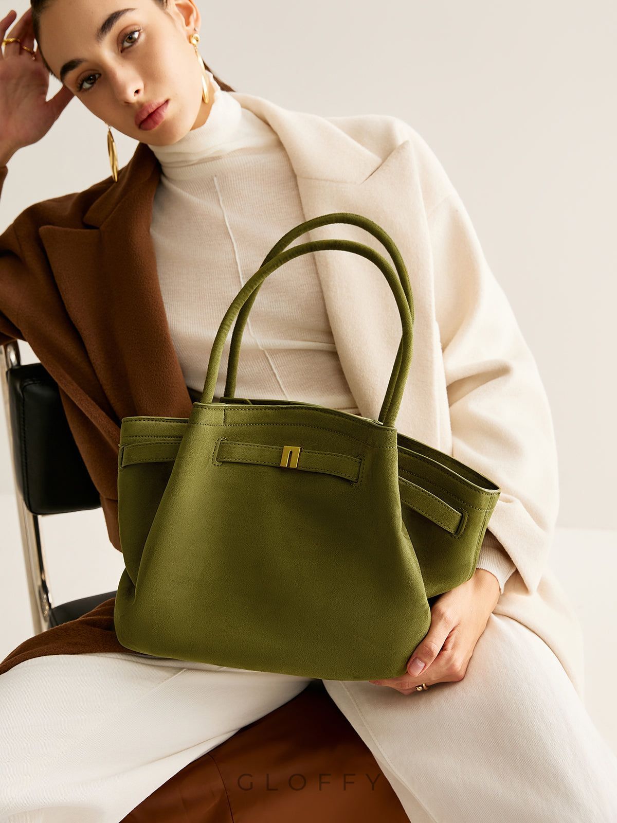 Süet Pliseli Üst Saplı Çanta