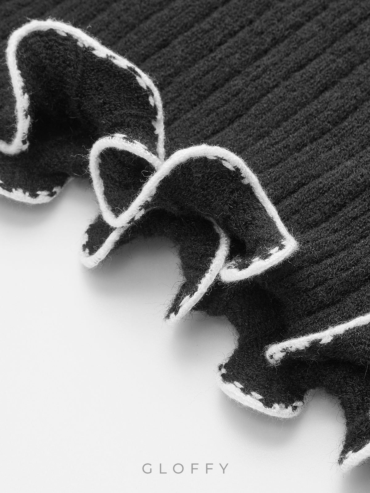 Fırfırlı Volanlı Fitilli Triko Kazak – Siyah