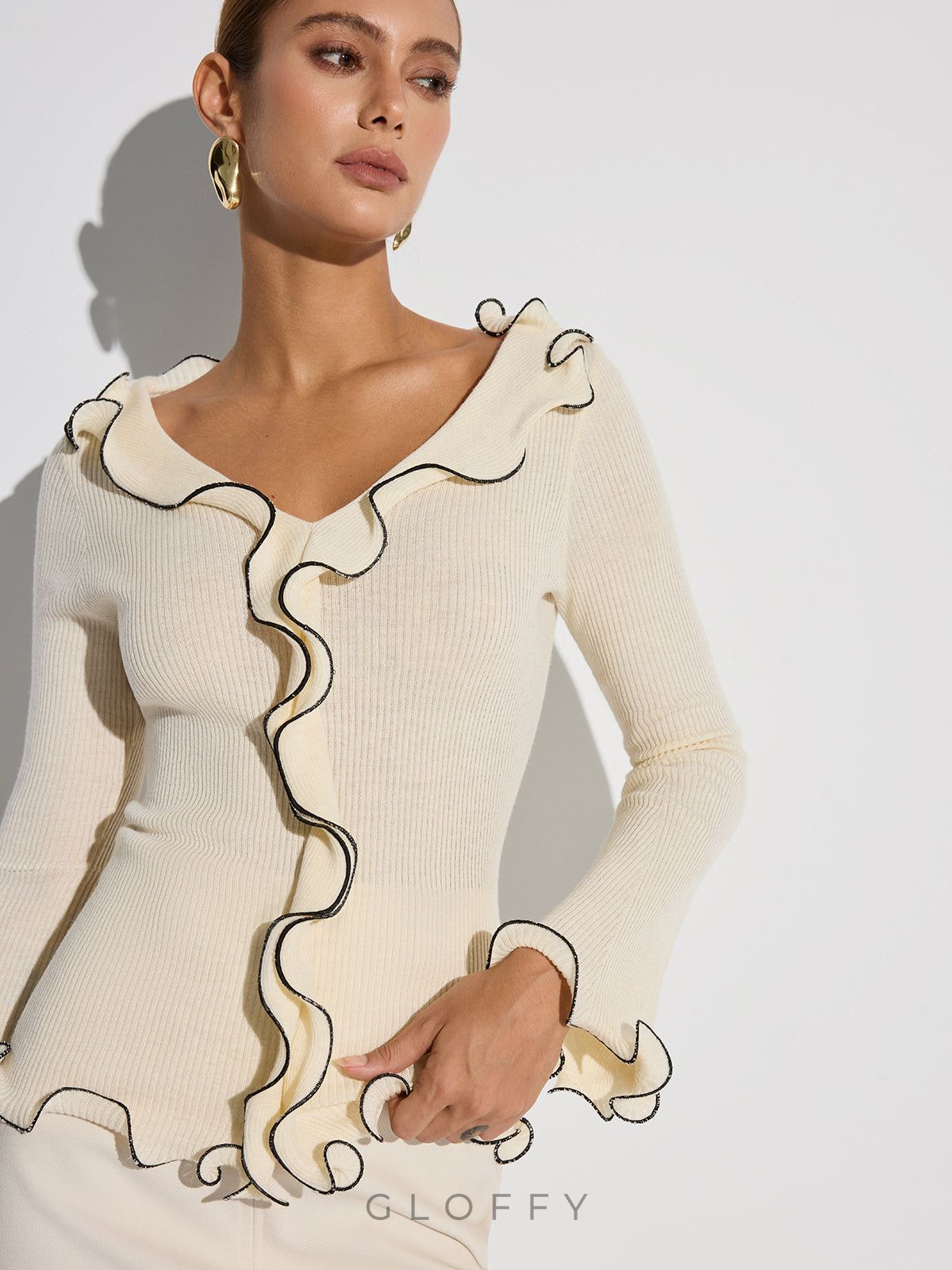 Fırfırlı V Yaka Fitilli Triko Kazak – Ekru