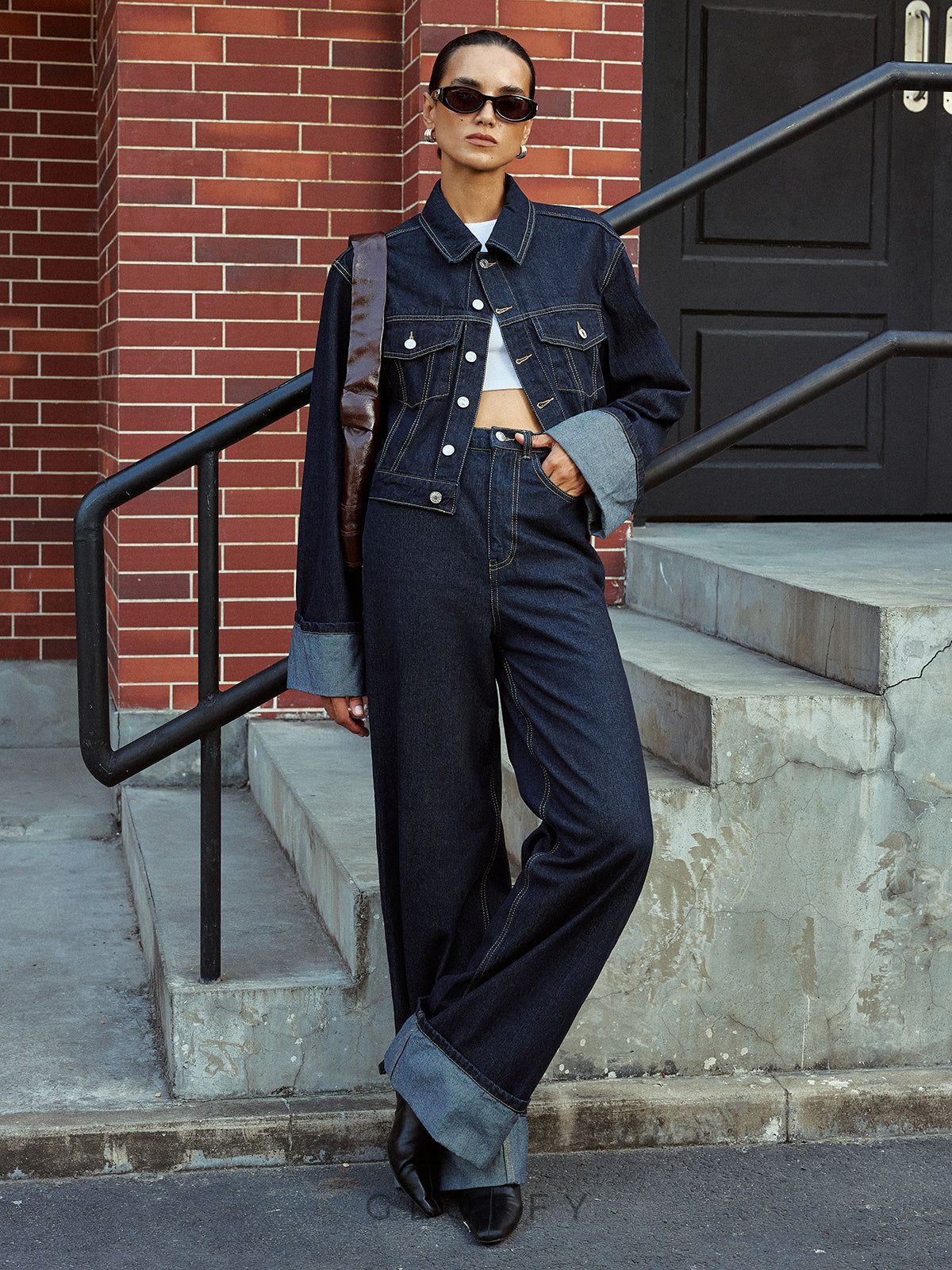 Manşetli Kol Detaylı Kot Ceket