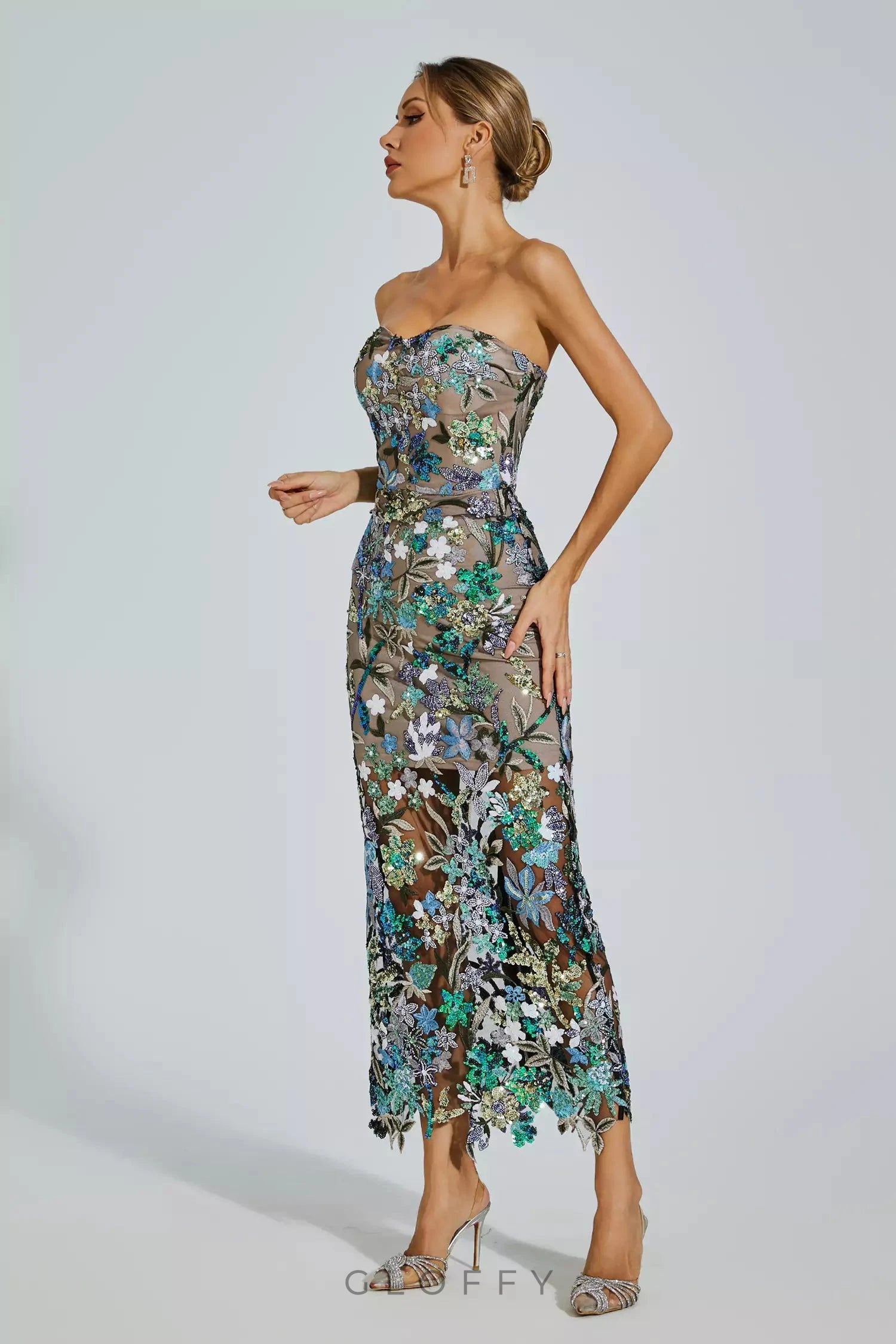 Leanna Nakışlı Yeşil Çiçek Motifli Maxi Elbise