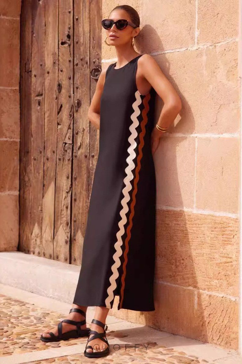 Serena Dantel Detaylı Midi Elbise