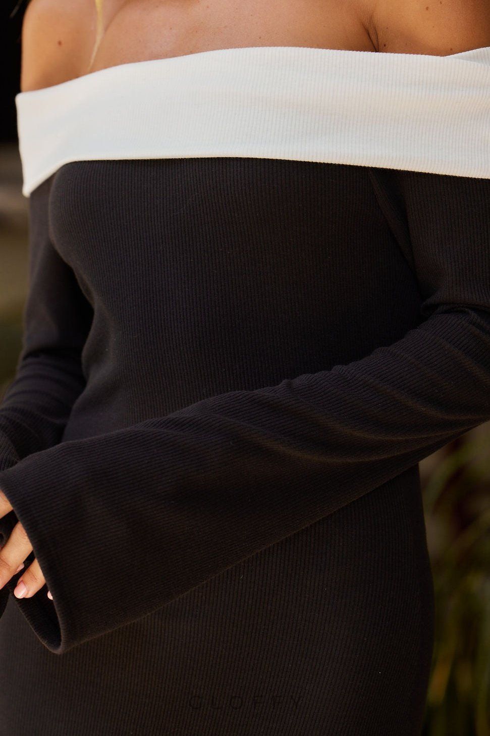 Aeris Omuzları Açık Örgü Maxi Elbise