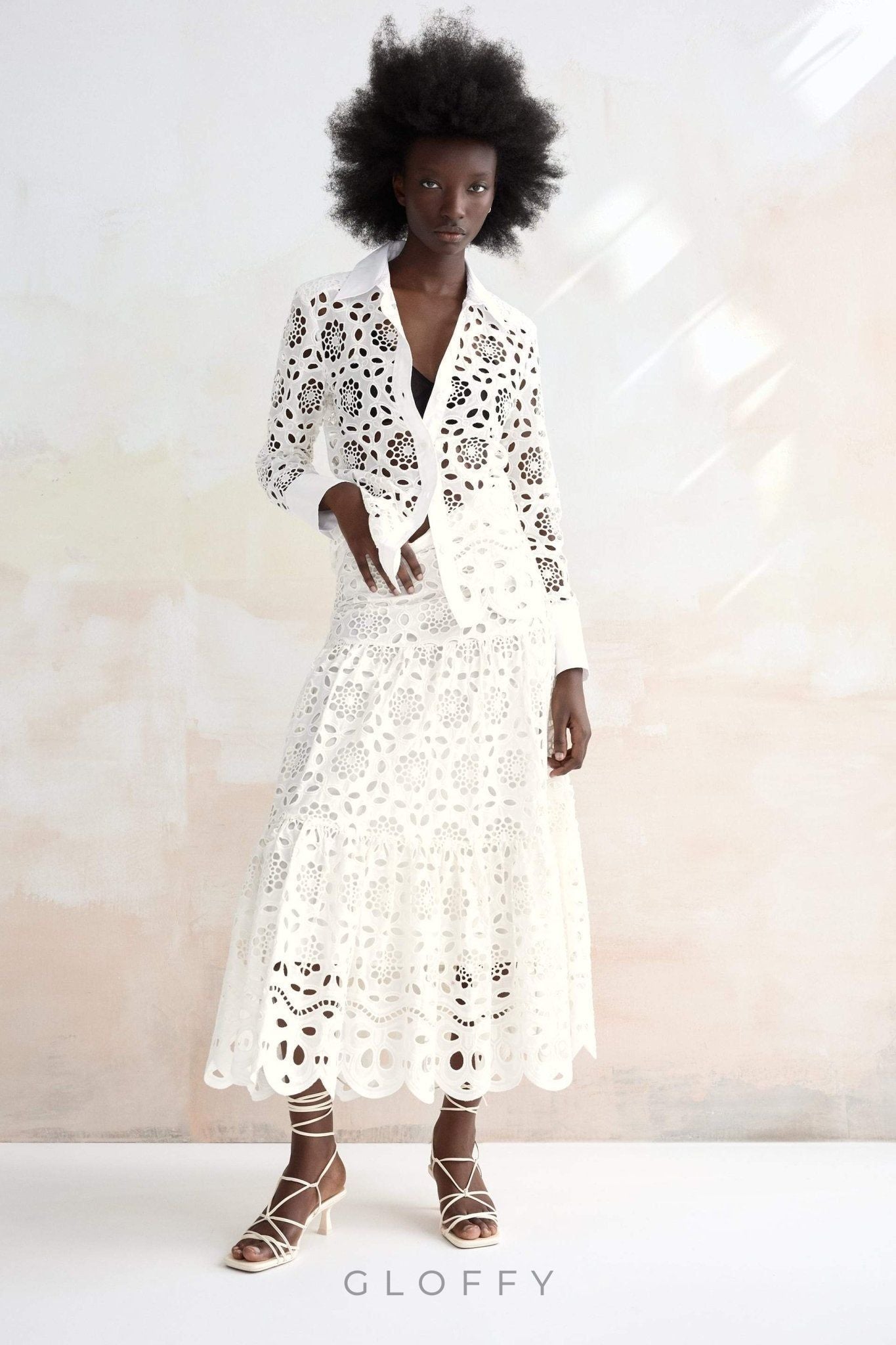 Elsie İşlemeli Dantel Takımı