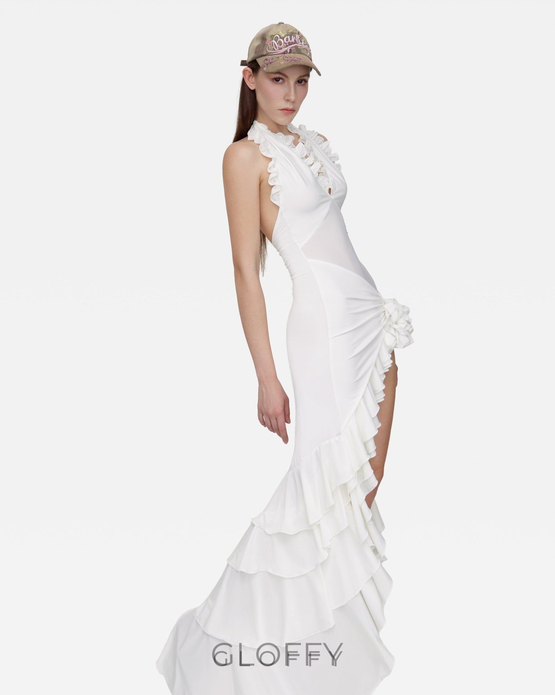 Amara Zarif Çiçek Detaylı Asimetrik Beyaz Elbise